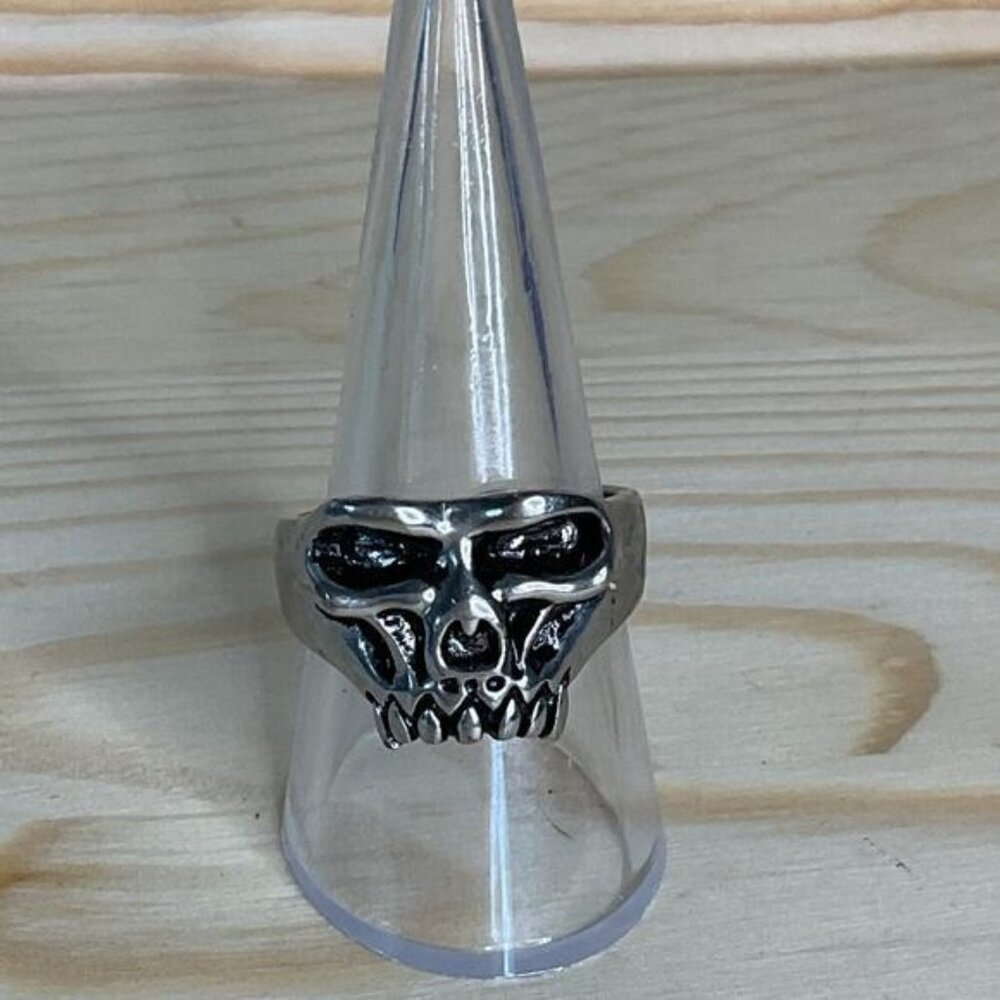 Silver Tone Skull Design Mens Ring